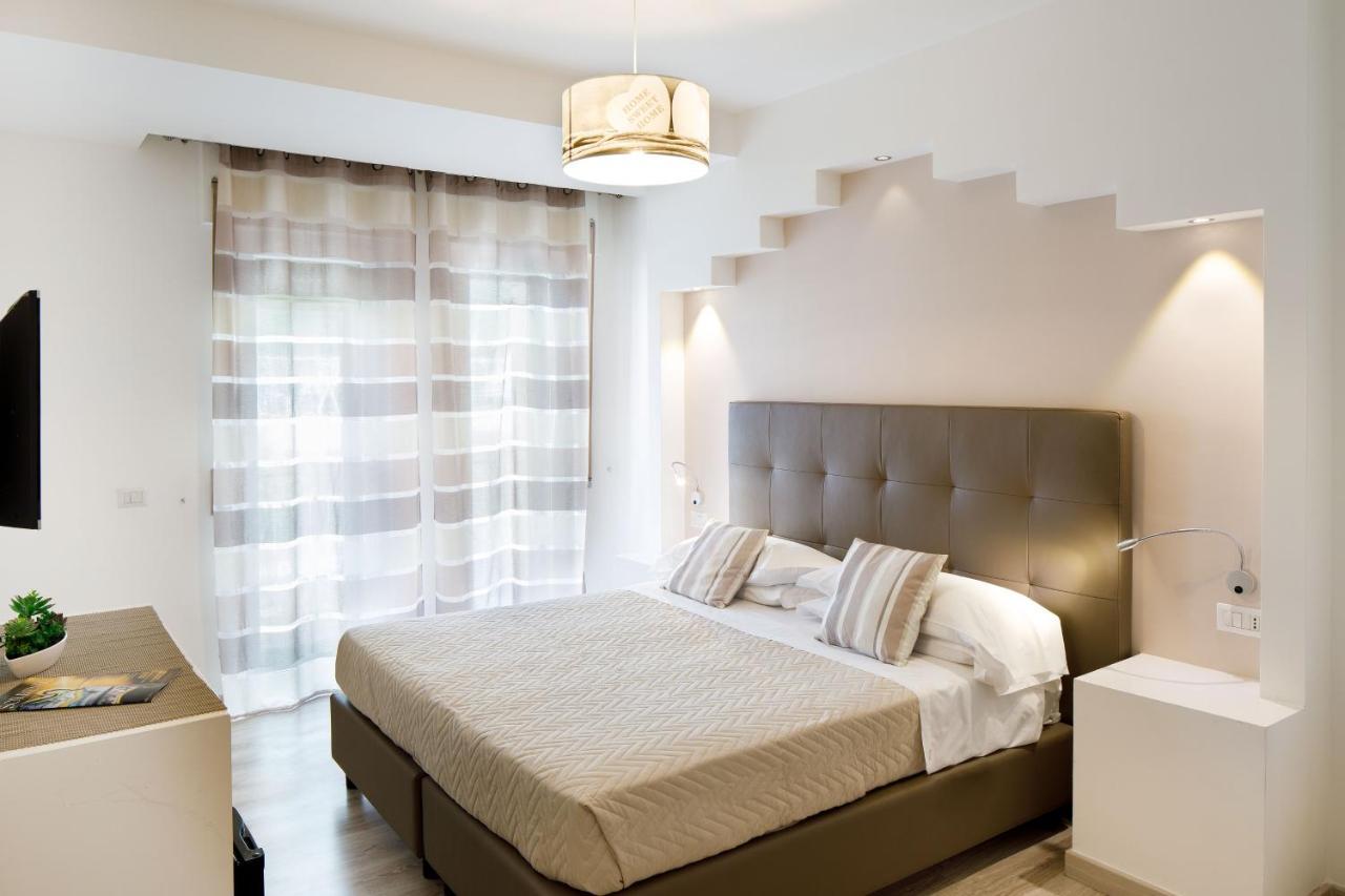 Sorrento Comfort Rooms Con Piscina Екстериор снимка